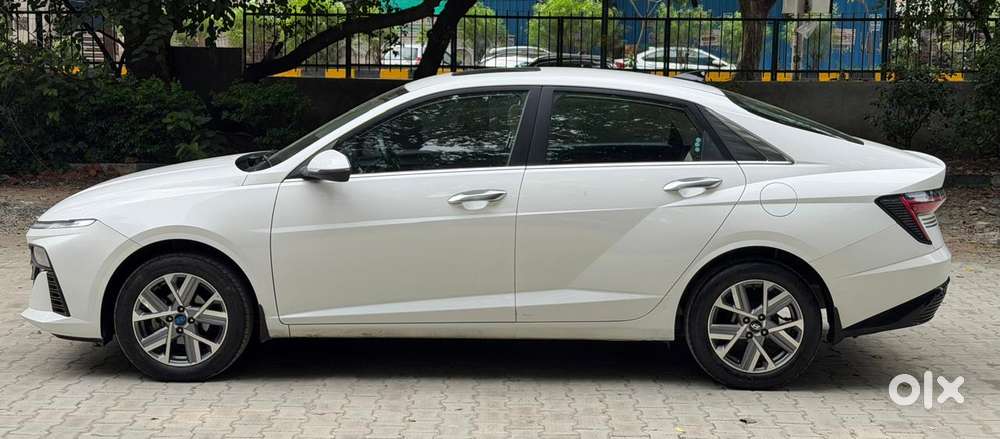 Hyundai Verna 1.5 Sx Ivt, 2025, Petrol