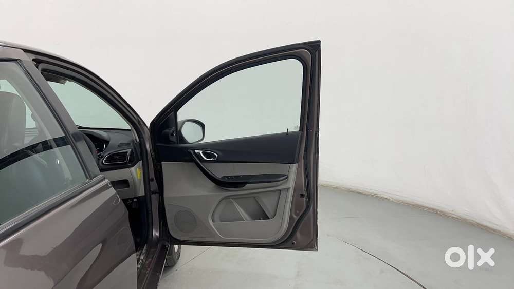 Tata Tiago Xz, 2018, Petrol