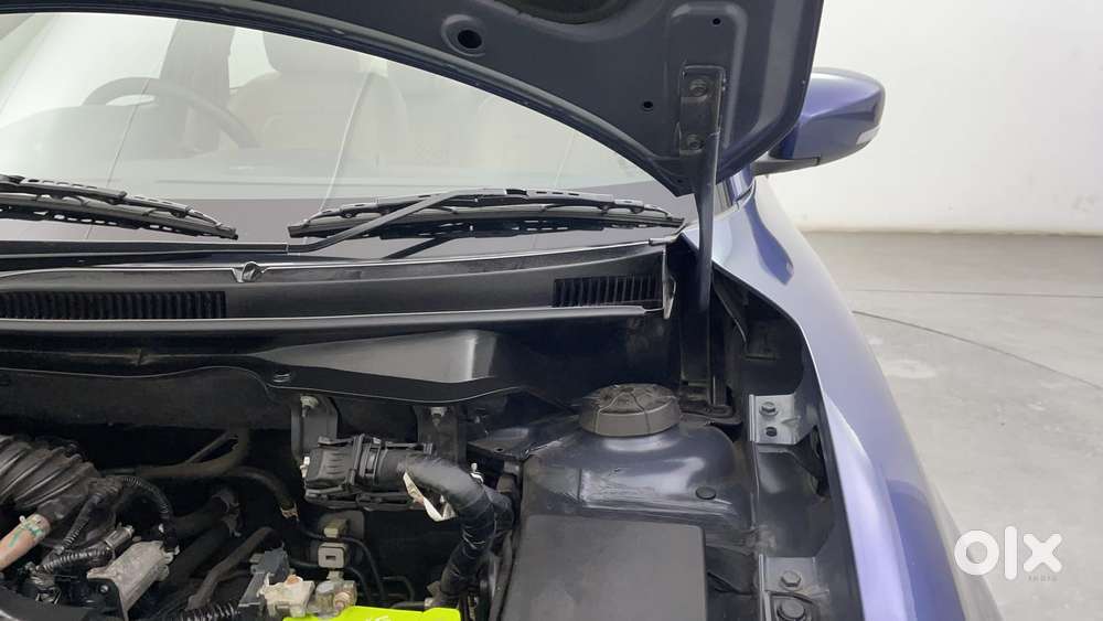 Maruti Suzuki Dzire Vxi Ags, 2022, Petrol