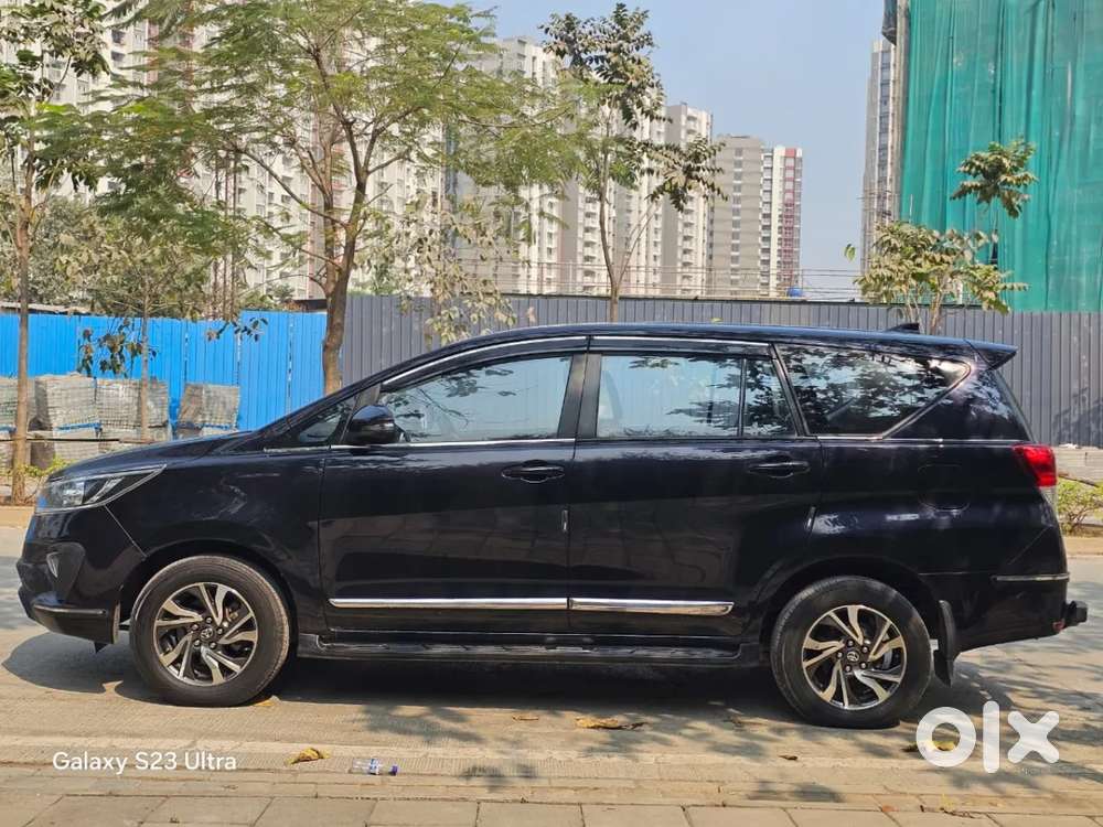Toyota Innova Crysta 2.4 G Mt 7 Str, 2022, Diesel