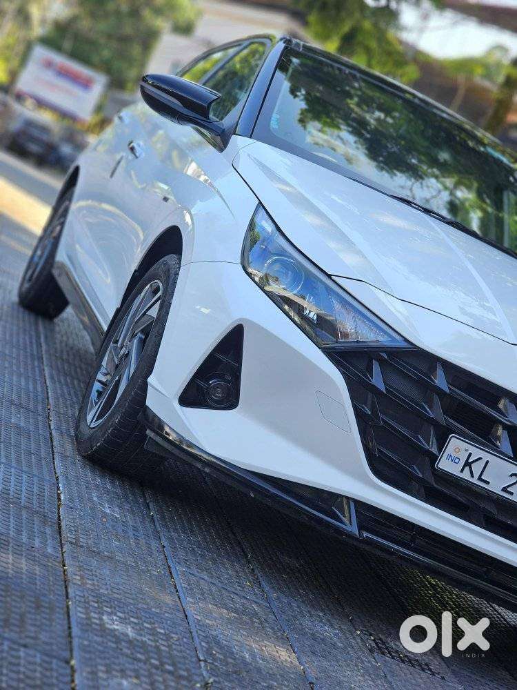 Hyundai I20 Asta (o) 1.2 Ivt, 2022, Petrol