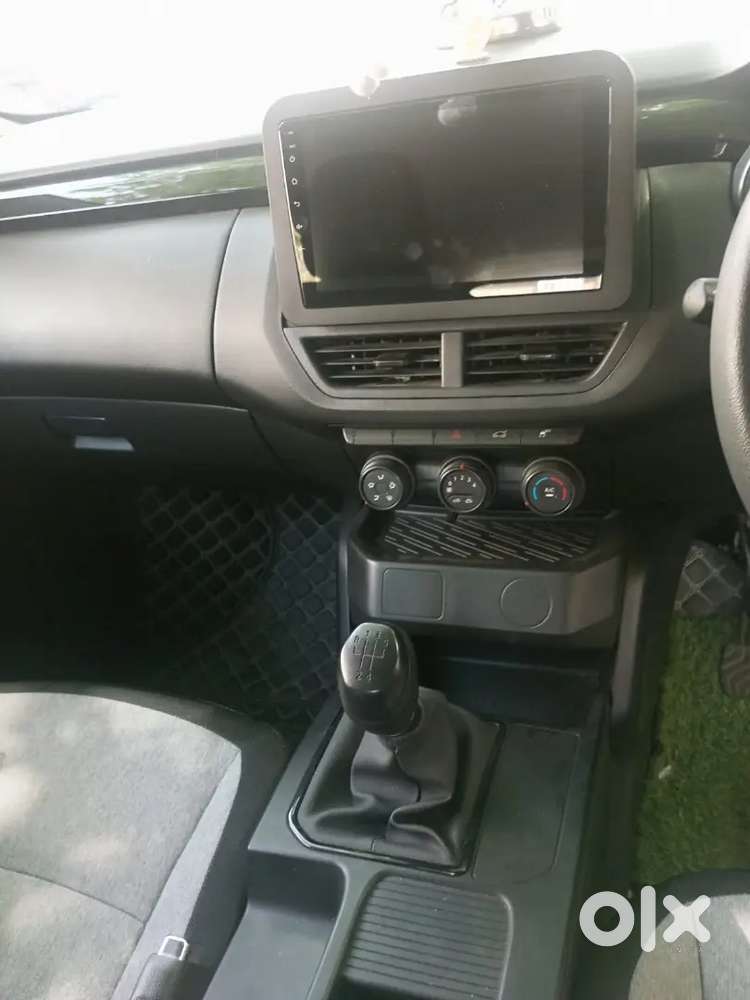 Renault Kiger 2024 Petrol Well Maintained