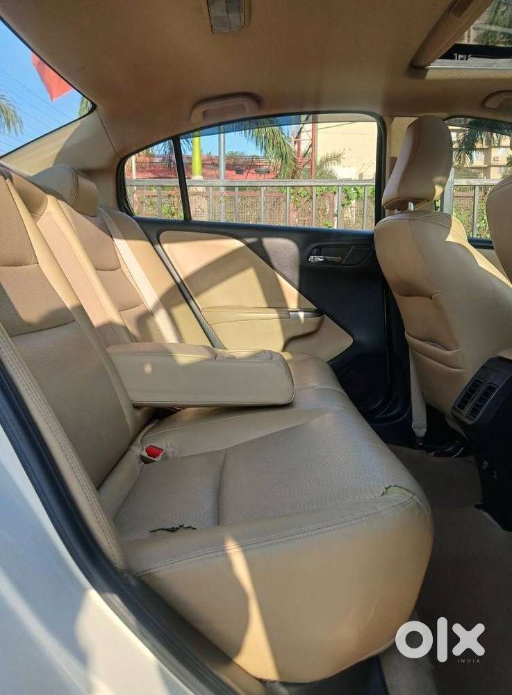 Honda City V At Sunroof, 2015, Petrol