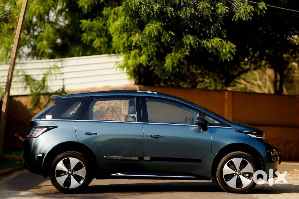 Mg Windsor Ev Essence, 2024, Electric