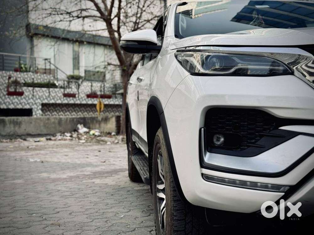 Toyota Fortuner 4x2 At 2.7 Petrol, 2022, Petrol