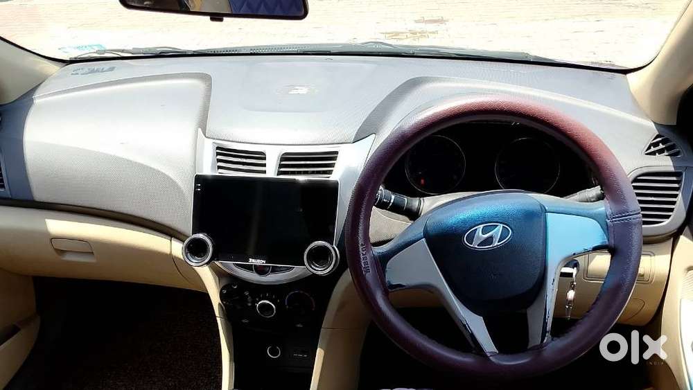Hyundai Verna, 2011, Petrol