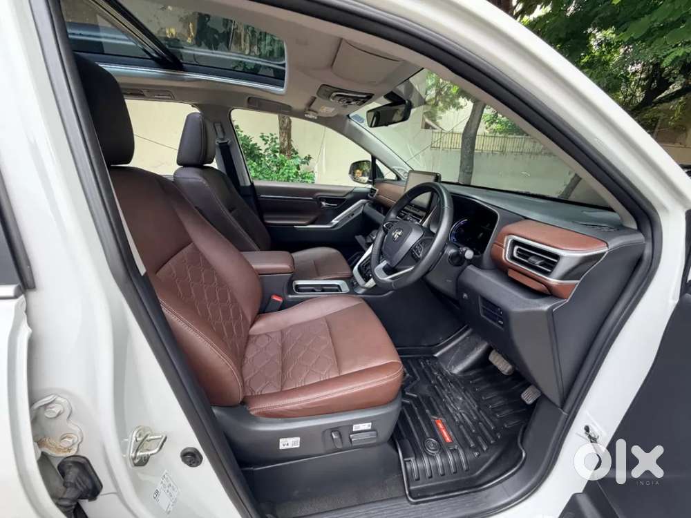 Toyota Innova Hycross, 2026, Petrol