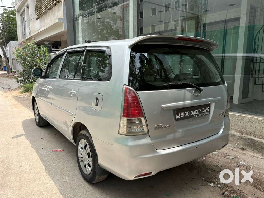 Toyota Innova 2.5 G (diesel) 7 Seater, 2011, Diesel