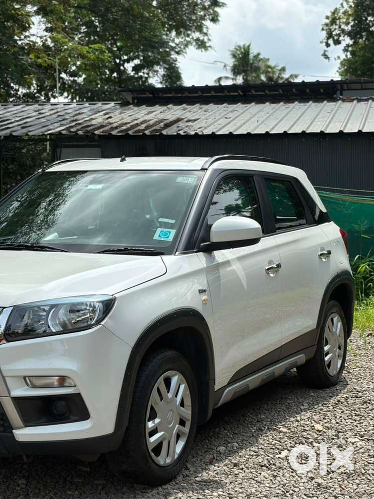 2019 Brezza Diesel Automatic Low Kilometer