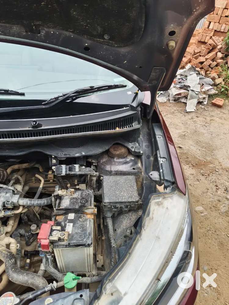 Maruti Suzuki Ertiga Zxi (o) 2024 Petrol Manual 25000 Km