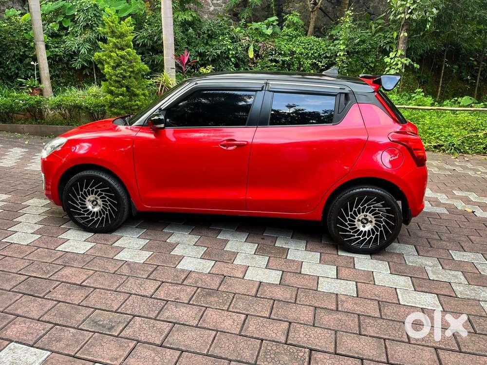 Maruti Suzuki Swift Vxi + Manual, 2023, Petrol