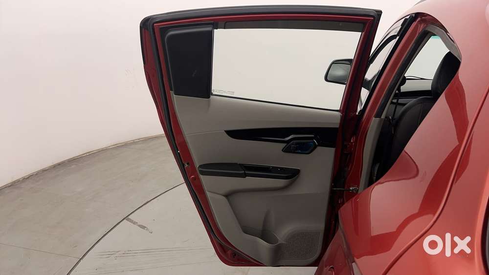 Mahindra Kuv 100 2016-2017 Mfalcon G80 K8 5str, 2016, Petrol