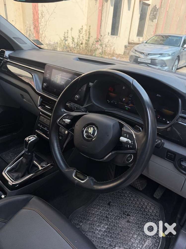 Skoda Kushaq 1.5 Tsi Style (6 Airbags) Dsg, 2023, Petrol