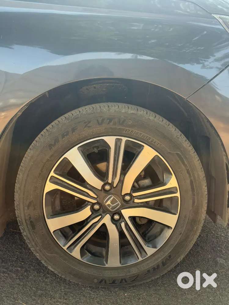 Honda Amaze 2023 Petrol 35500 Km Driven