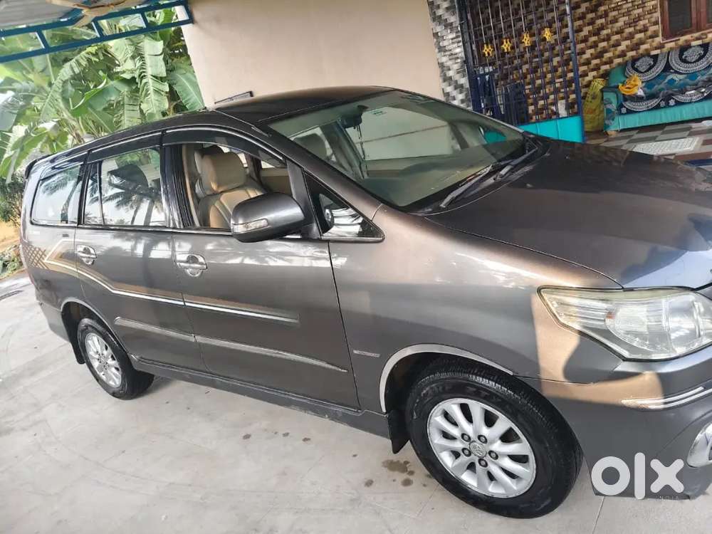 Toyota Innova 2.5 Vx 2012