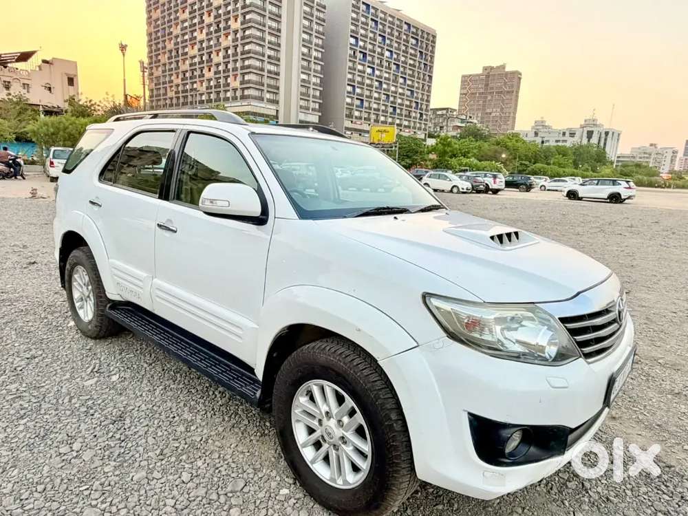 Fortuner Auto 4x2 Fully Loaded