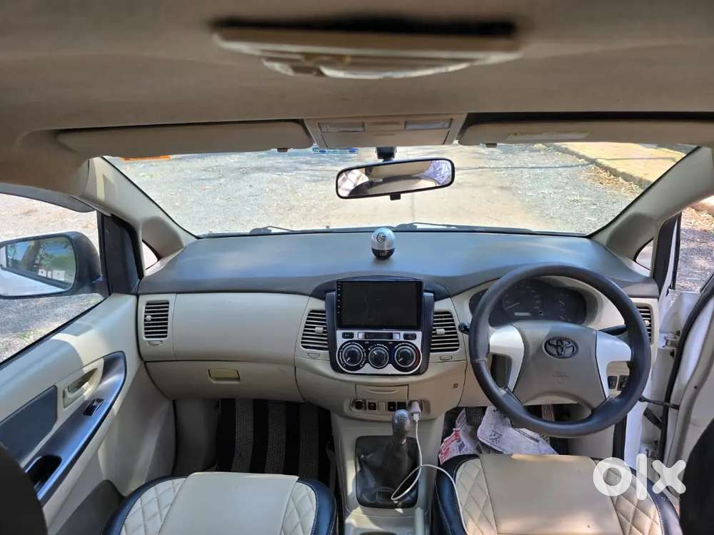 Toyota Innova 2.5 Ev 2013