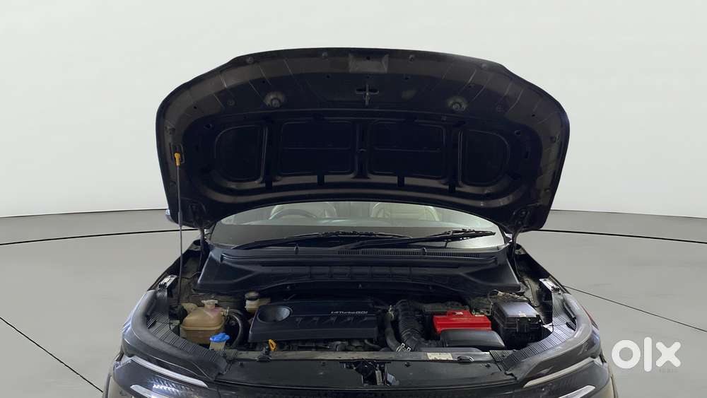Kia Carens 1.4 Luxury Plus 6 Str, 2022, Petrol