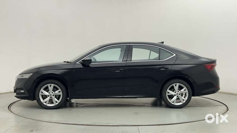 Skoda Octavia 2.0 Style Tsi At, 2023, Petrol