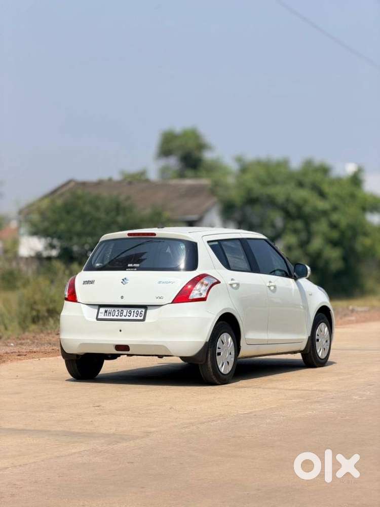 Maruti Suzuki Swift Vxi With Abs, 2014, Petrol