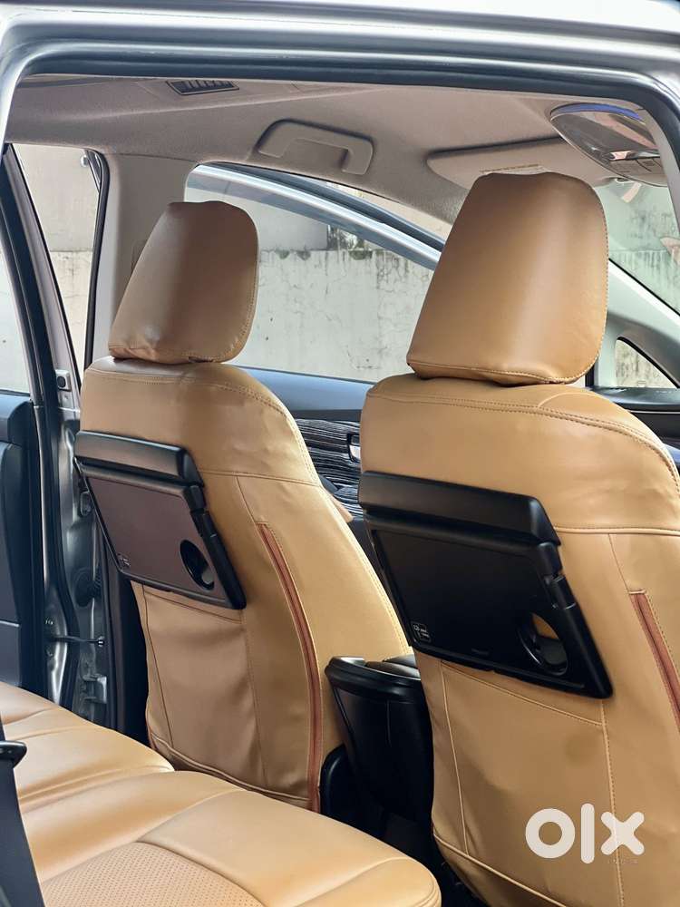 Toyota Innova Crysta 2.4 V, 2016, Diesel