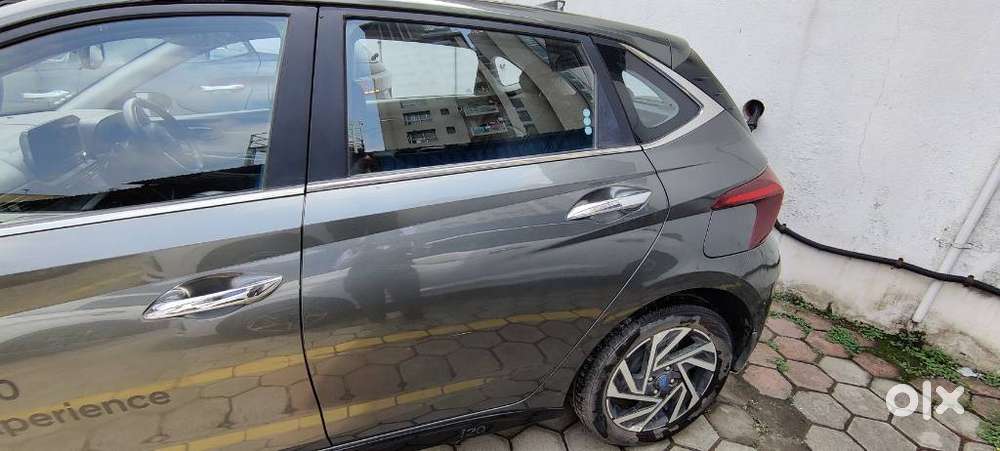 Hyundai I20 Asta (o) 1.2 Mt, 2023, Petrol