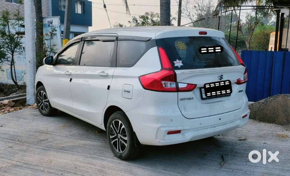 Maruti Suzuki Ertiga Vxi 2025