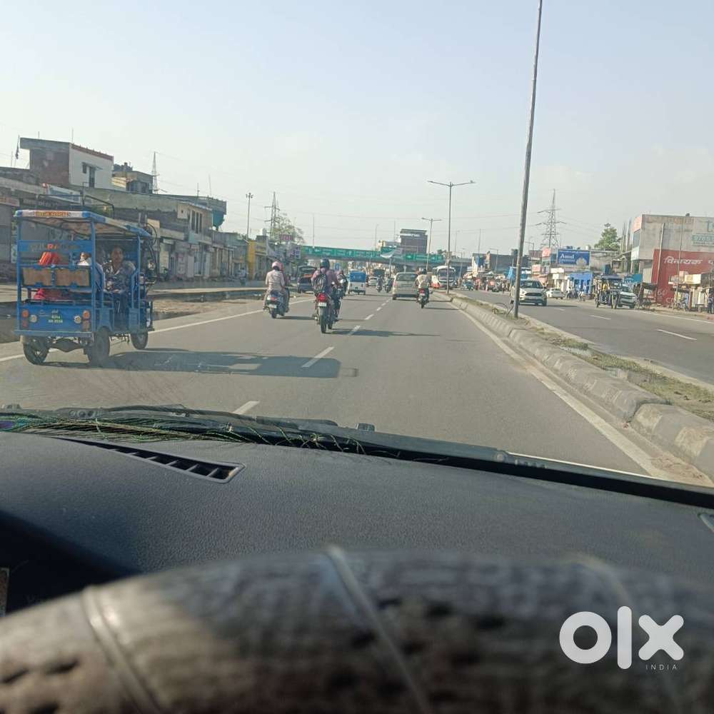 A/c Runing,new Spekar,new Battery Emron,new Clutch Pleat