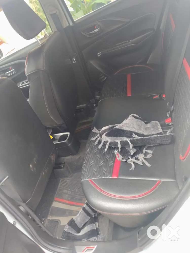 Maruti Suzuki Swift Dlx 2025