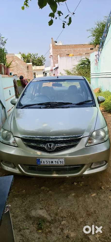 Honda City Zx Vtec Plus Top End Model 
Fc Laps Insurance Laps 2 Owner