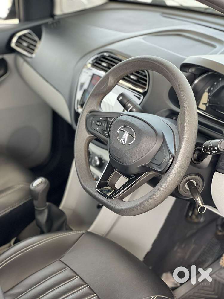 Tata Tiago 1.2 Revotron Xt Rhythm, 2023, Petrol