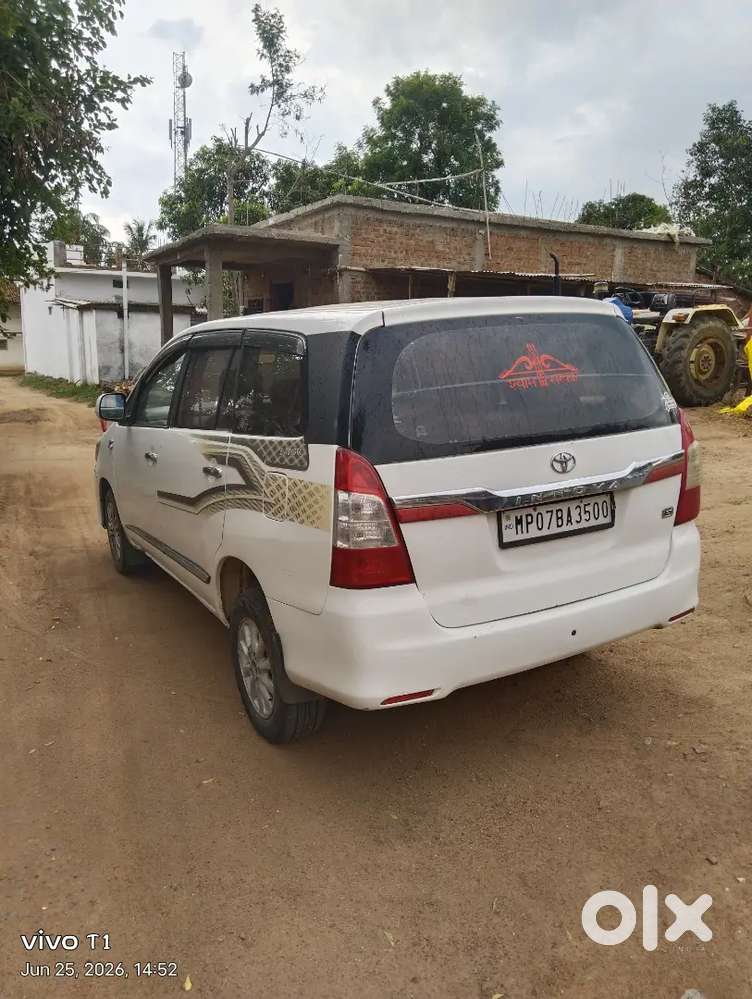 Toyota Innova 2012 Diesel Well Maintained