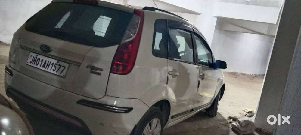 Figo (ford) Price - 100000