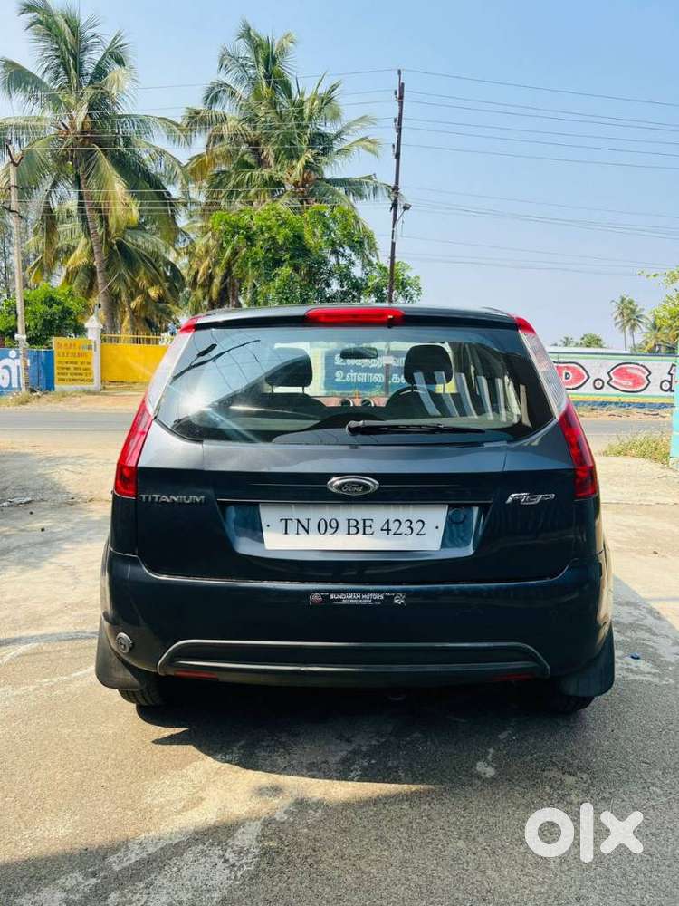 Ford Figo 2010-2012 Petrol Titanium, 2010, Lpg