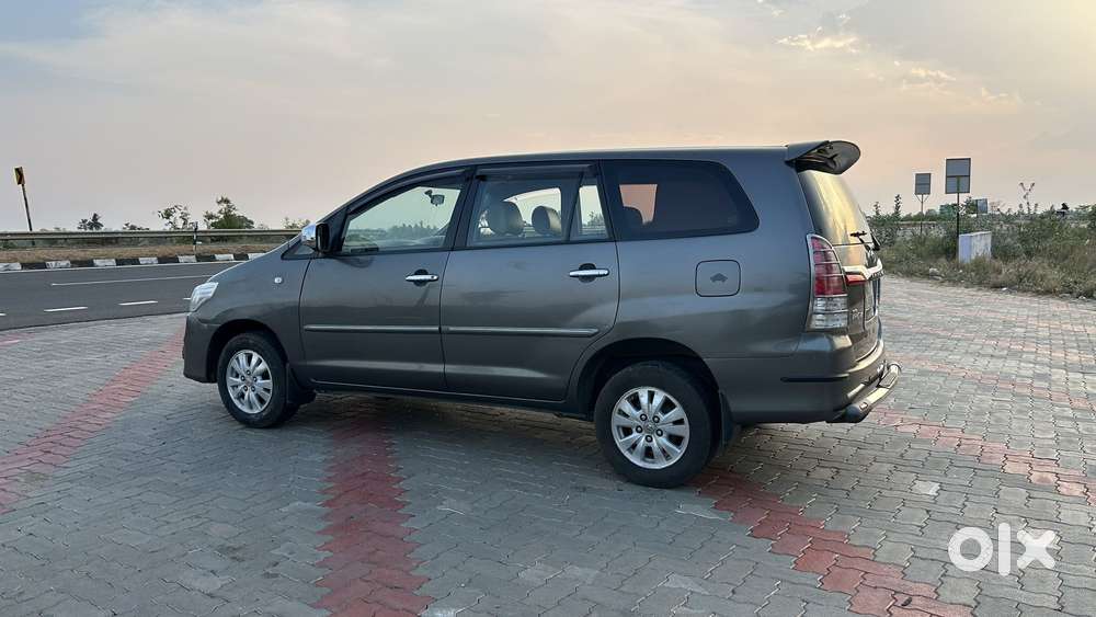 Toyota Innova 2009-2011 2.5 Ev Cs 7 Str Bsiv, 2009, Diesel