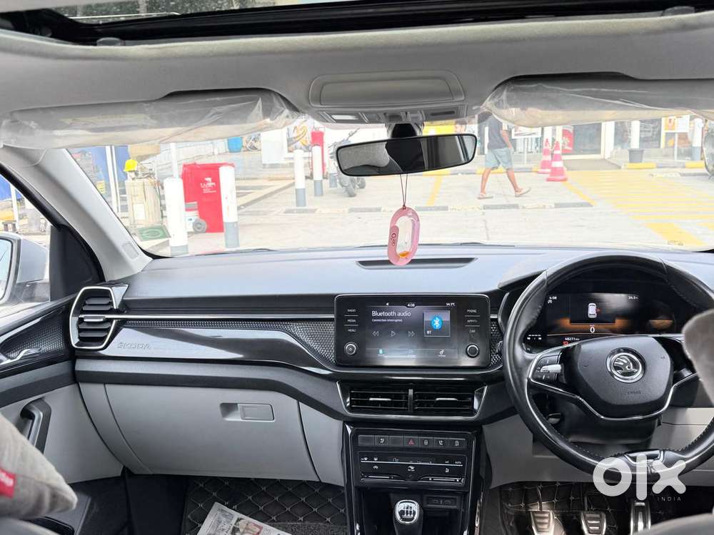 Skoda Kushaq 1.0 Tsi Style, 2023, Petrol