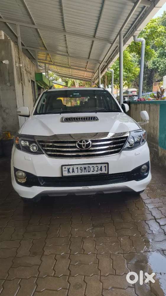 Toyota Fortuner 2013 Diesel 268000 Km Driven
