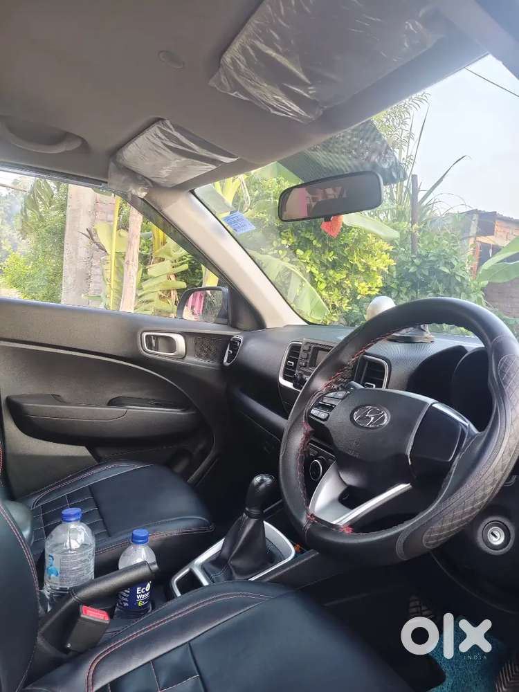 Hyundai Venue 2020 Petrol 40000 Km Driven