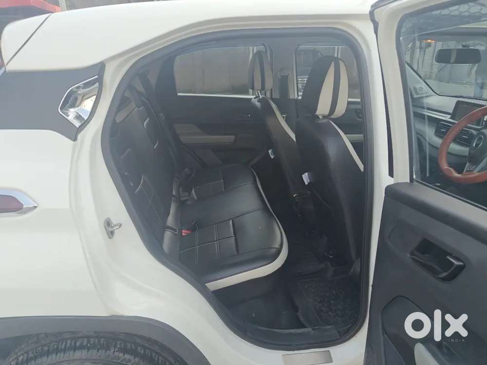Tata Punch 1.2 Adventure Rhythm Pack