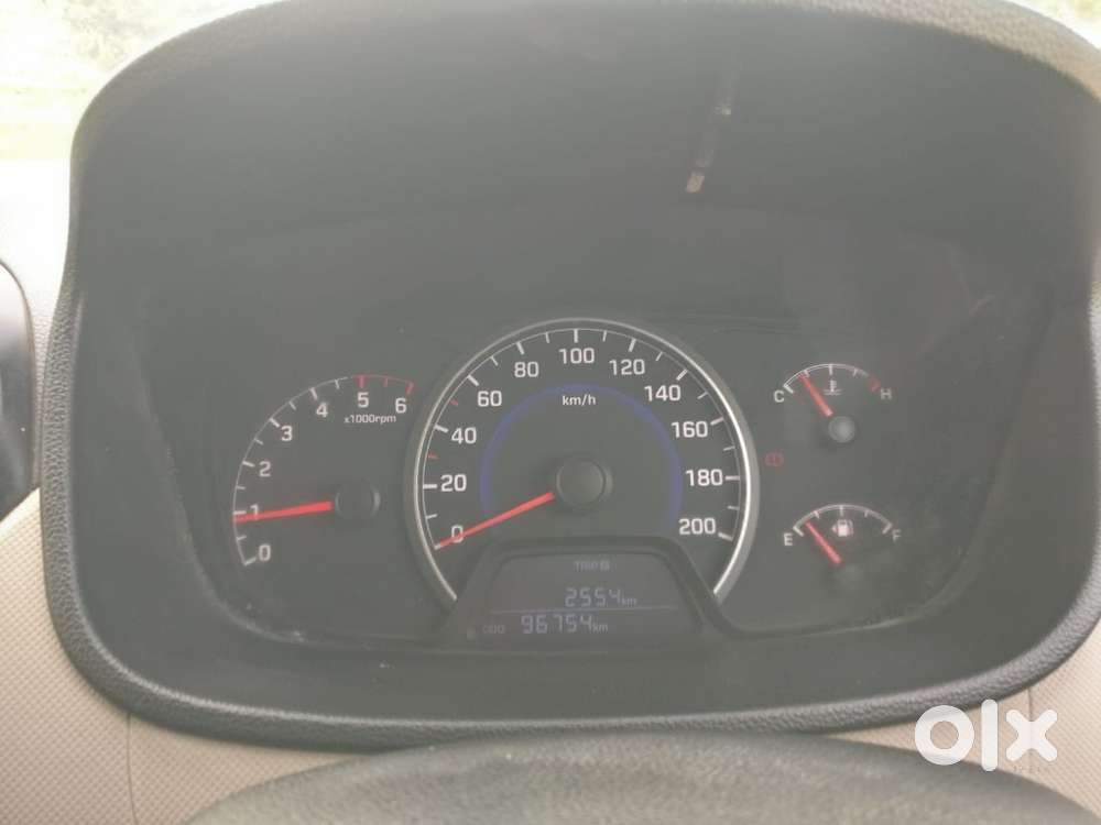 Hyundai Grand I10 2013-2016 Sportz, 2014, Diesel