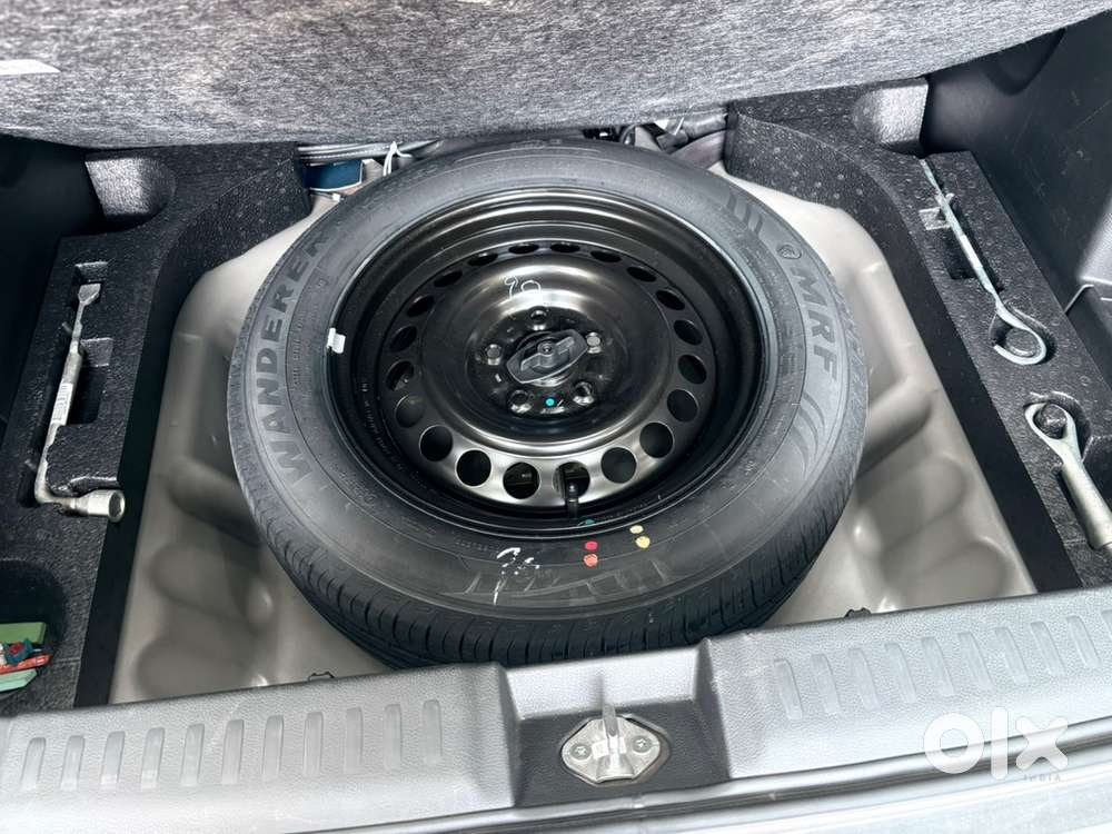 Maruti Brezza Petrol 2023