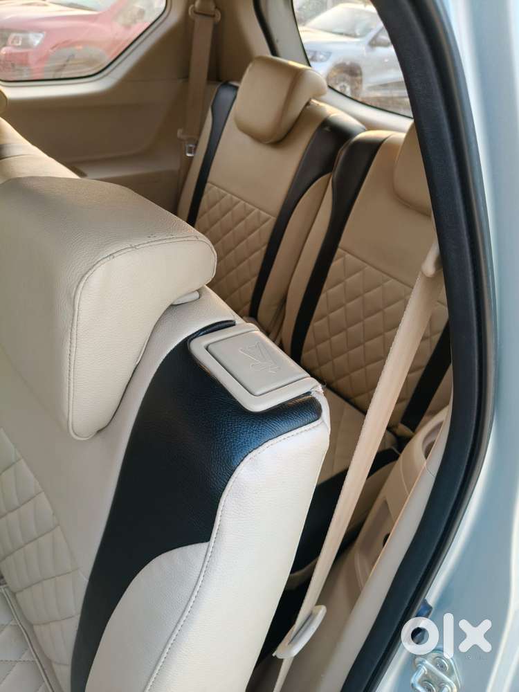 Maruti Suzuki Ertiga 2022-2023  Vxi, 2023, Petrol