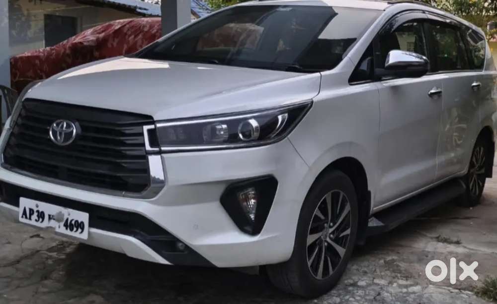 Innova Crysta Z Version