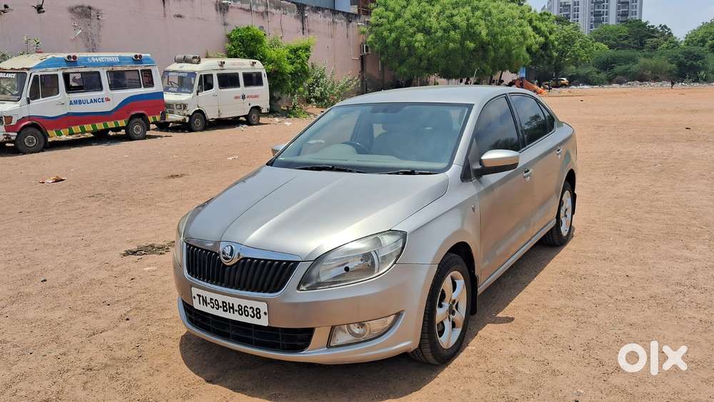 Skoda Rapid 1.6 Mpi Ambition, 2015, Diesel