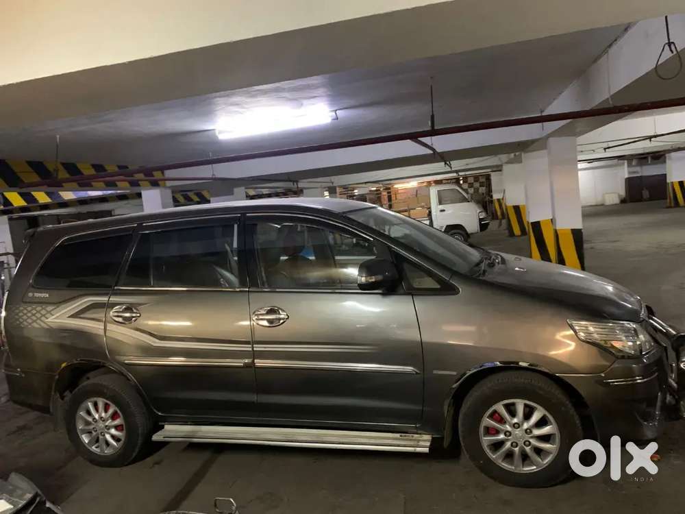 Toyota Innova 2012 Diesel Well Maintained