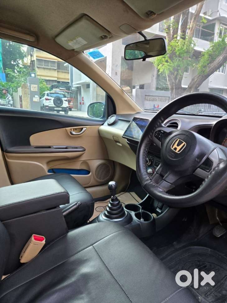 Honda Brio V Mt, 2012, Petrol