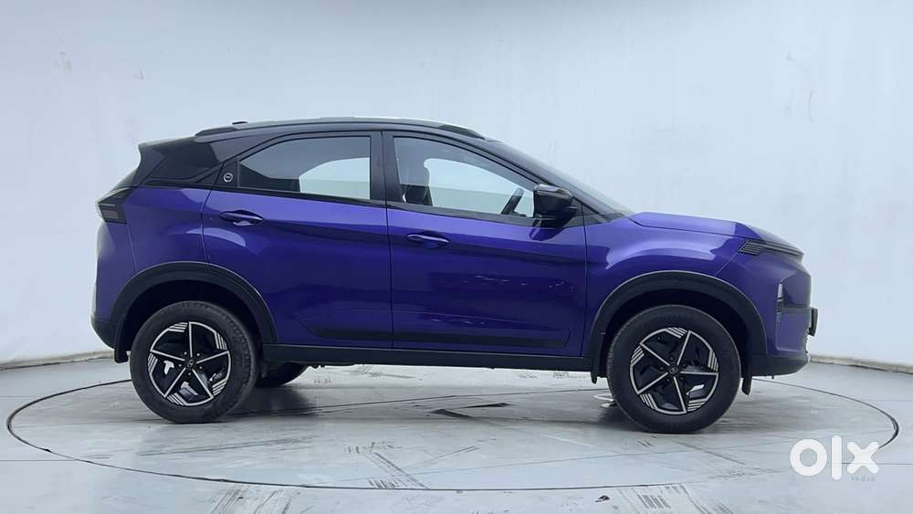 Tata Nexon Fearless Plus S Purple 1.2 Revotron Petrol 7dca Dual Tone..
