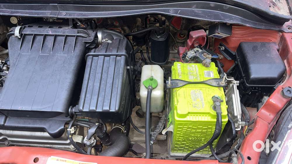 Maruti Suzuki Swift Vxi Bsiv, 2011, Petrol