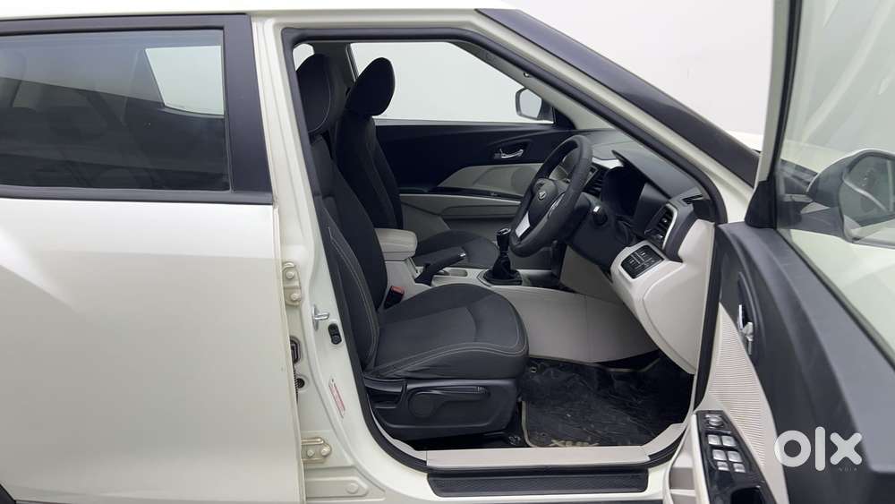 Mahindra Xuv300 W8, 2019, Petrol