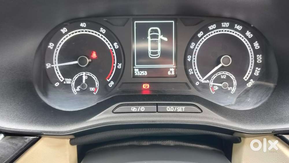 Skoda Slavia 1.0 Ambition Tsi, 2022, Petrol